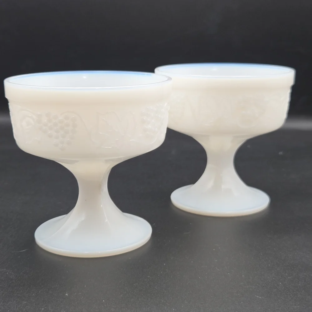 VTG‎ Anchor Hocking Milk Glass Harvest Grape & Leaves Set/2 Footed Dessert Bowls